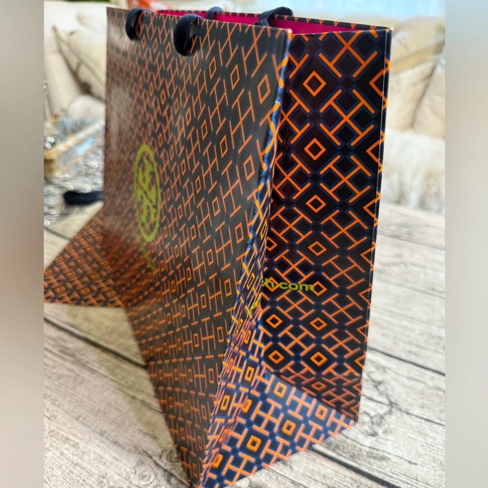 Tory Burch LARGE gift bag. 12 x 16 in. Iconic double T logo in navy and orange.